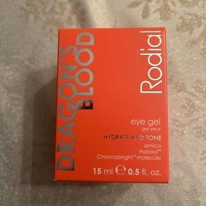 Rodial Dragons blood eye gel